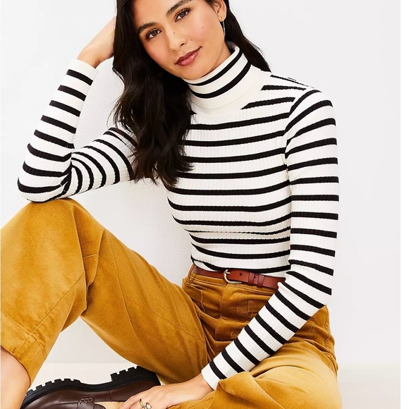 Loft Striped Ribbed Turtleneck Top Cream Slim fit Stretchy NEW Large Women’s - Picture 2 of 10